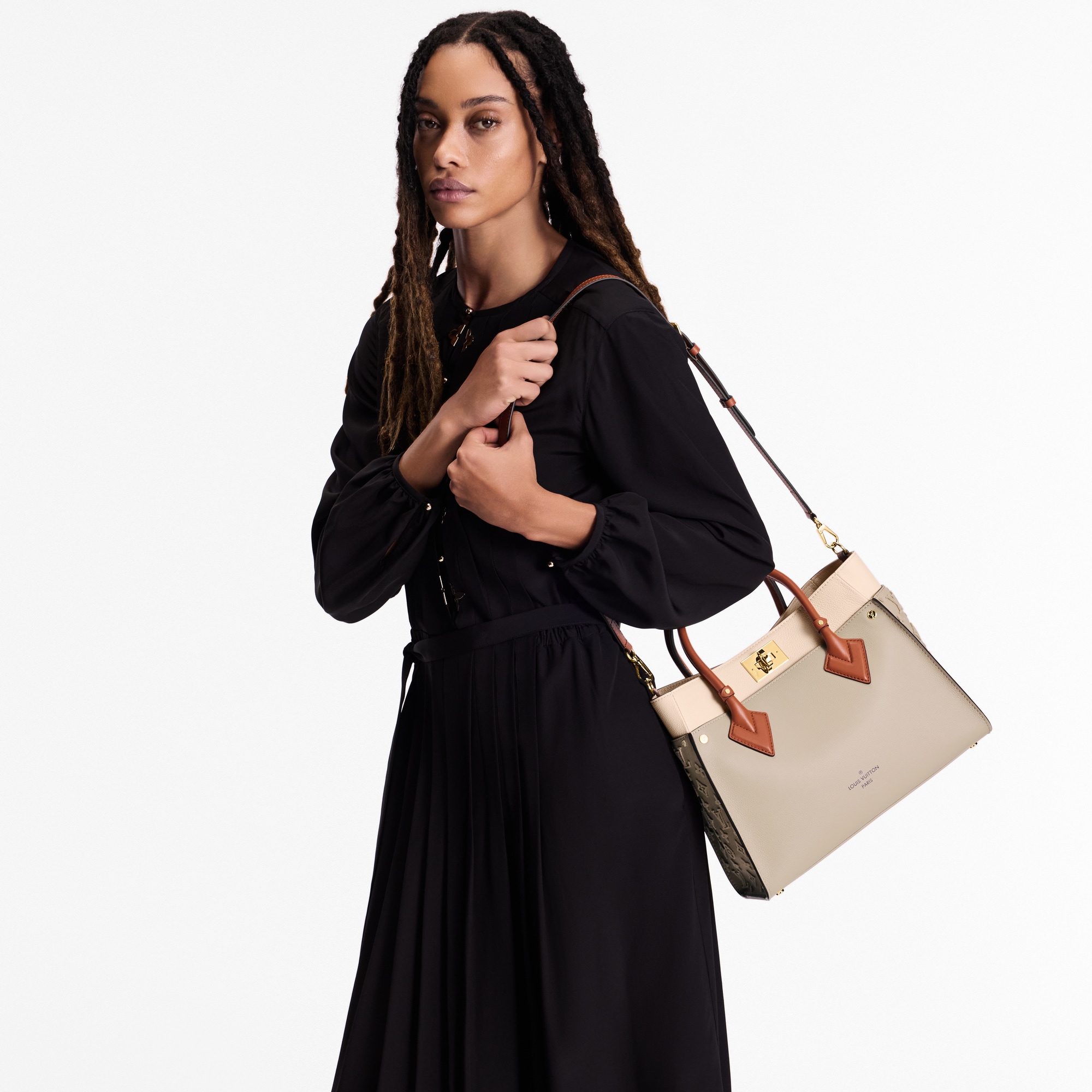 LOUIS VUITTON ブラウン スエード モカシン LOUIS VUITTON ブラウン スエード モカシン